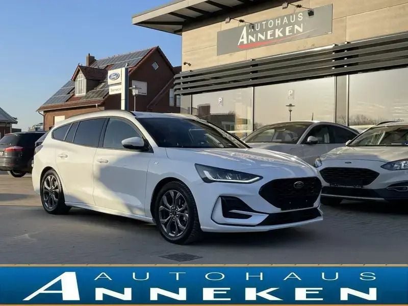 Weiß Gebraucht 2024 Ford Focus ST-Line Kombi | 22.950 € (Guter Preis) - Bild 1/4