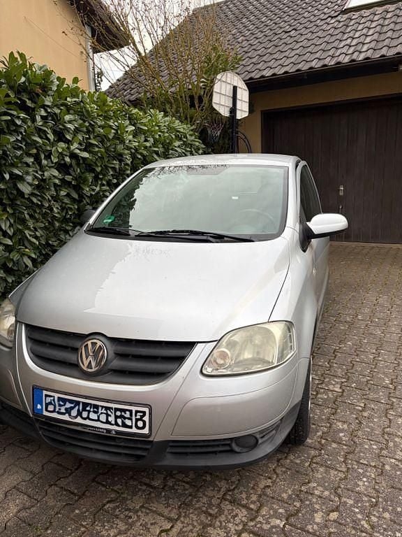 Second-hand VW Fox 54 CP (39 kW) 2007 Argintiu Hatchback