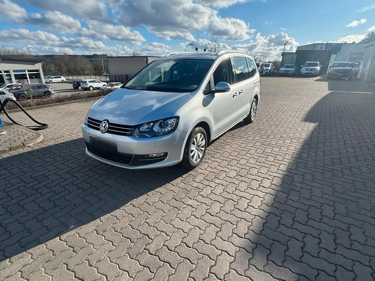 Gebraucht VW Sharan 184 PS (135 kW) 2017 Silber Van / Kleinbus