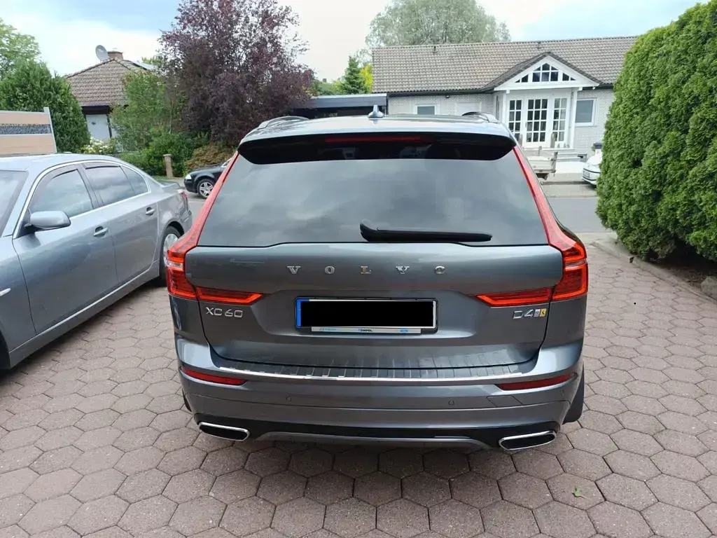 Gebraucht Volvo XC60 R-Design 190 PS (139 kW) 2019 Grau SUV