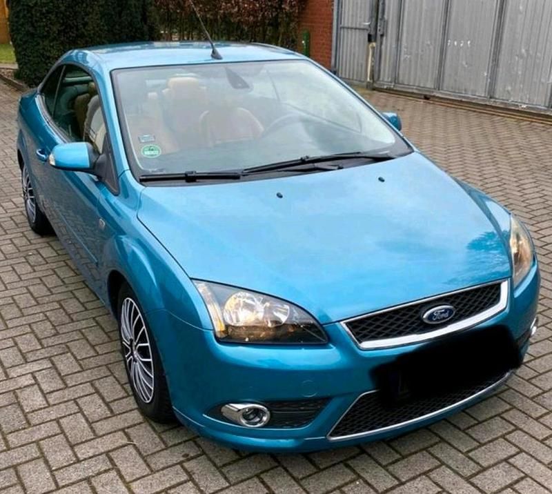 Blau Gebraucht 2008 Ford Focus Cabriolet Cabrio | 2.500 € - Bild 1/4