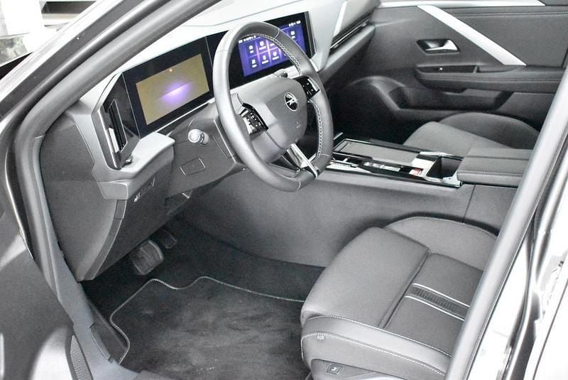 Gebraucht Opel Astra 131 PS (96 kW) 2025 Grau vulkan grau met. Limousine