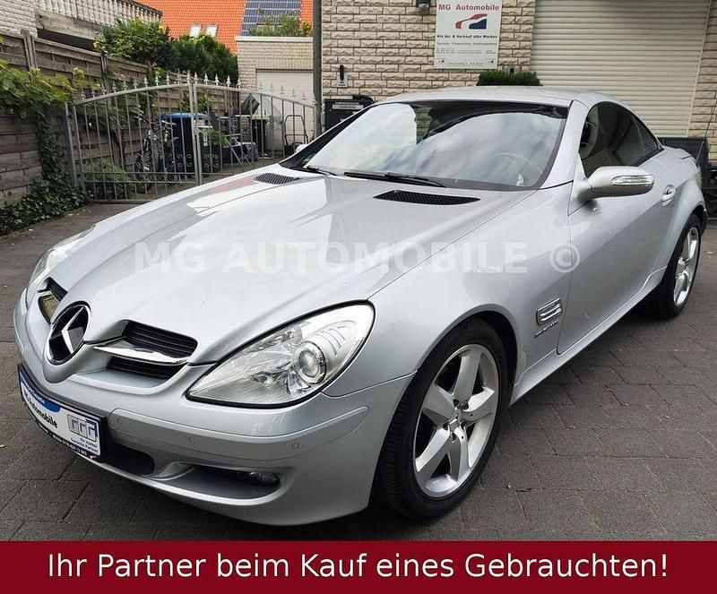 Silber Gebraucht 2004 Mercedes SLK200 Cabrio | 10.998 € (Etwas zu teuer) - Bild 1/4