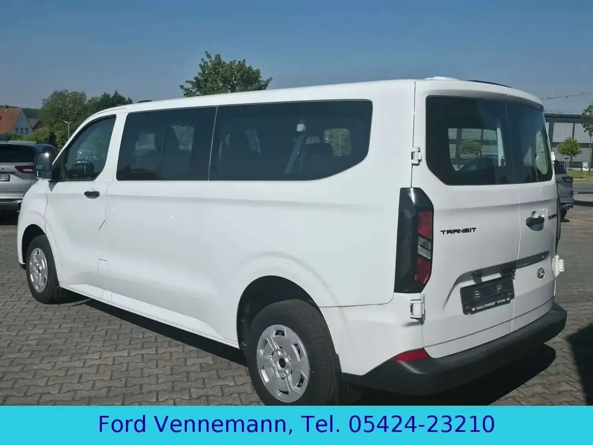 Gebraucht Ford Transit Custom Trend 136 PS (100 kW) 2024 Frozen white Kombi