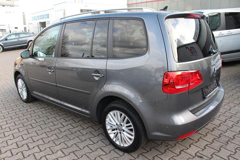 Gebraucht VW Touran Cup 140 PS (102 kW) 2015 Grau Van / Kleinbus
