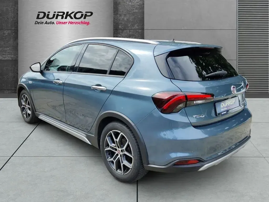Gebraucht Fiat Tipo Cross 101 PS (74 kW) 2021 Blau Limousine