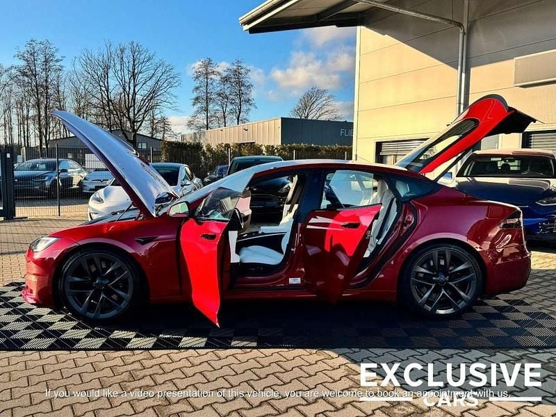 Rot Gebraucht 2023 Tesla Model S Plaid Kleinwagen | 77.500 € (Superpreis) - Bild 1/3