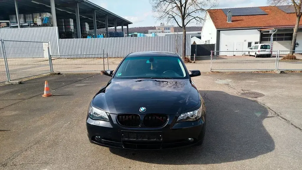 Gebraucht BMW 525 177 PS (130 kW) 2005 Schwarz Limousine