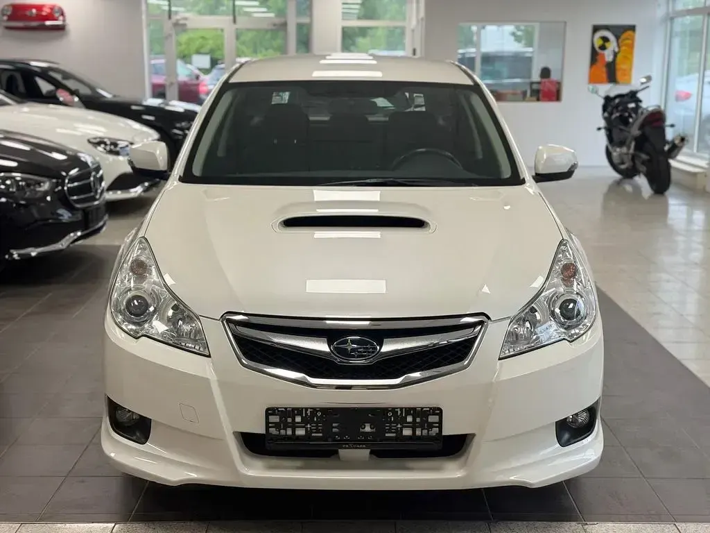 Gebraucht Subaru Legacy Trend 150 PS (110 kW) 2013 Weiß Limousine