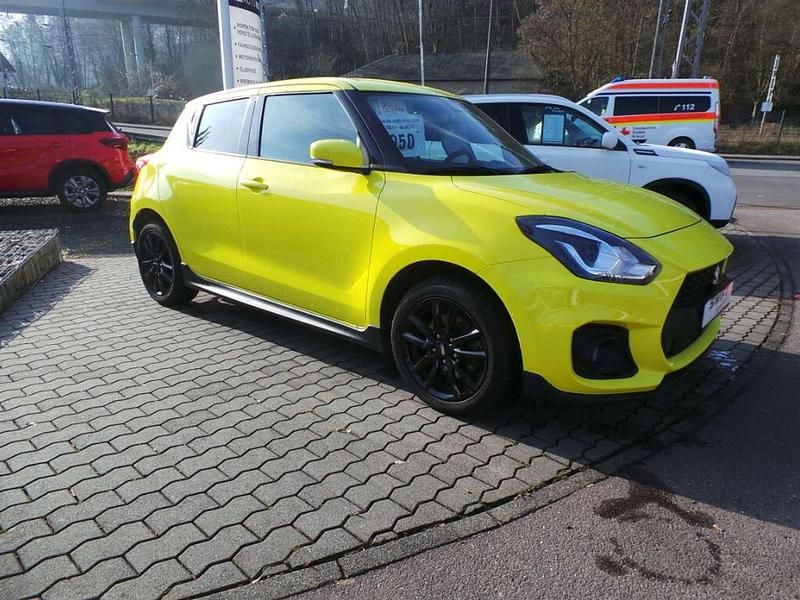 Gelb Gebraucht 2023 Suzuki Swift Sport Limousine | 19.950 € (Etwas zu teuer) - Bild 1/4