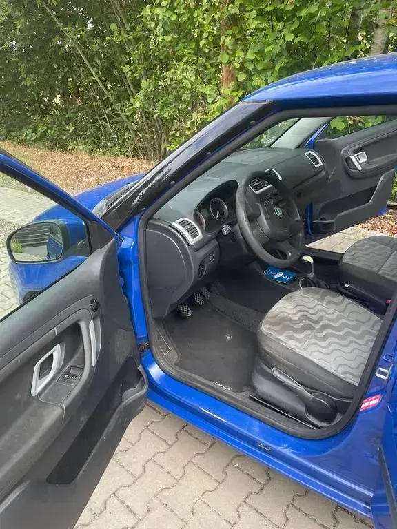 Gebraucht Skoda Fabia Ambiente 105 PS (77 kW) 2009 Blau Limousine