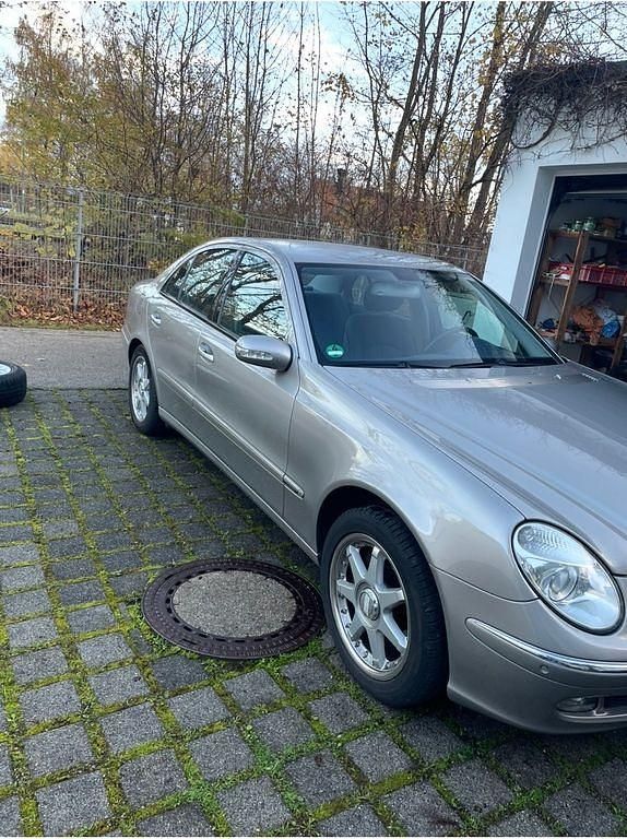 Gebraucht Mercedes E350 Elegance 272 PS (200 kW) 2005 Silber Limousine