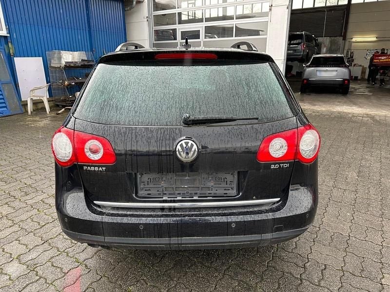 Gebraucht VW Passat 140 PS (102 kW) 2009 Schwarz Kombi