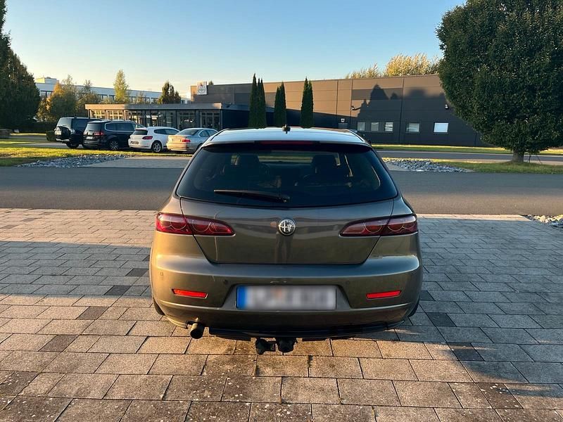 Gebraucht Alfa Romeo 159 170 PS (125 kW) 2009 Grau Kombi