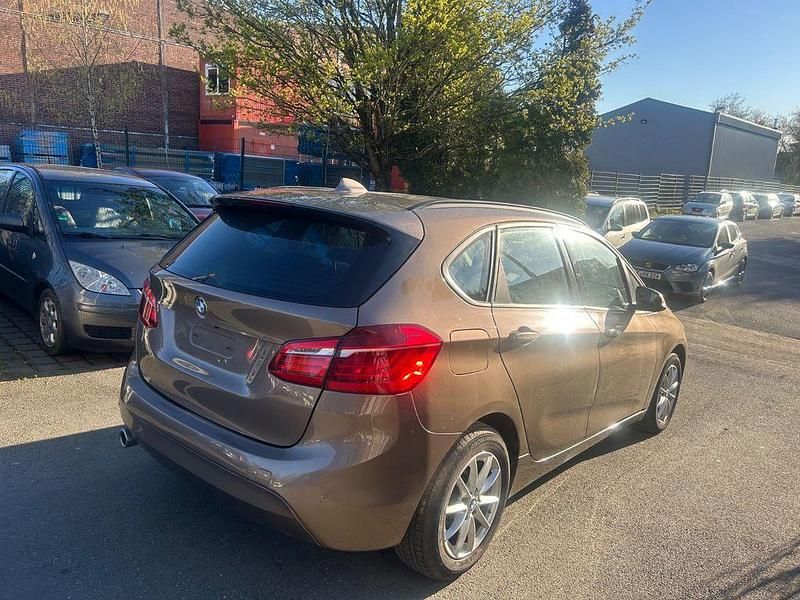 Gebraucht BMW 218 Active Tourer Advantage 140 PS (102 kW) 2020 Beige Van / Kleinbus