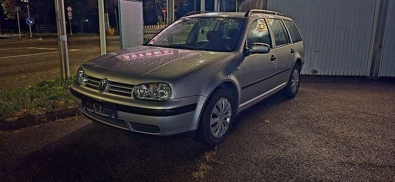 Silber Gebraucht 2001 VW Golf IV Comfortline Kombi | 1.200 € (Guter Preis) - Bild 1/4