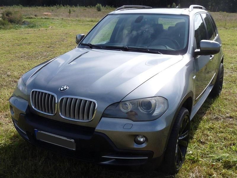 Grau Gebraucht 2008 BMW X5 SUV | 17.400 € - Bild 1/4