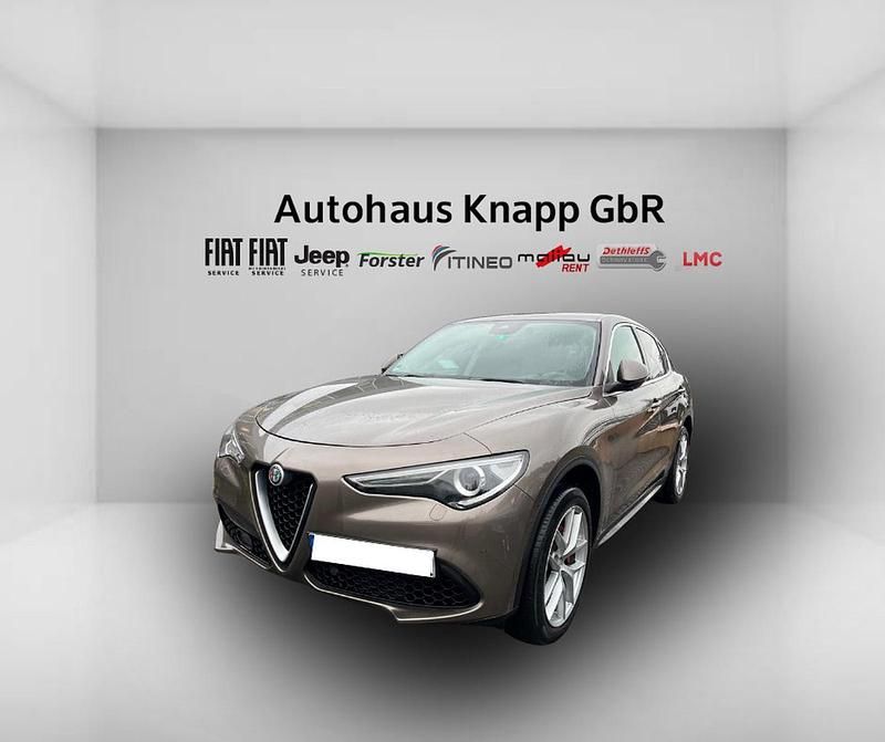 Colore esterno (regray) Gebraucht 2017 Alfa Romeo Stelvio SUV | 24.490 € (Fairer Preis) - Bild 1/4
