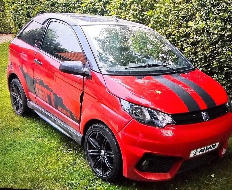 Rot Gebraucht 2017 Aixam Microcar Kleinwagen | 4.500 € (Superpreis) - Bild 1/3