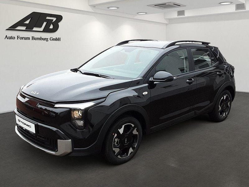 Neu Kia Stonic 101 PS (74 kW) 2026 Schwarz SUV