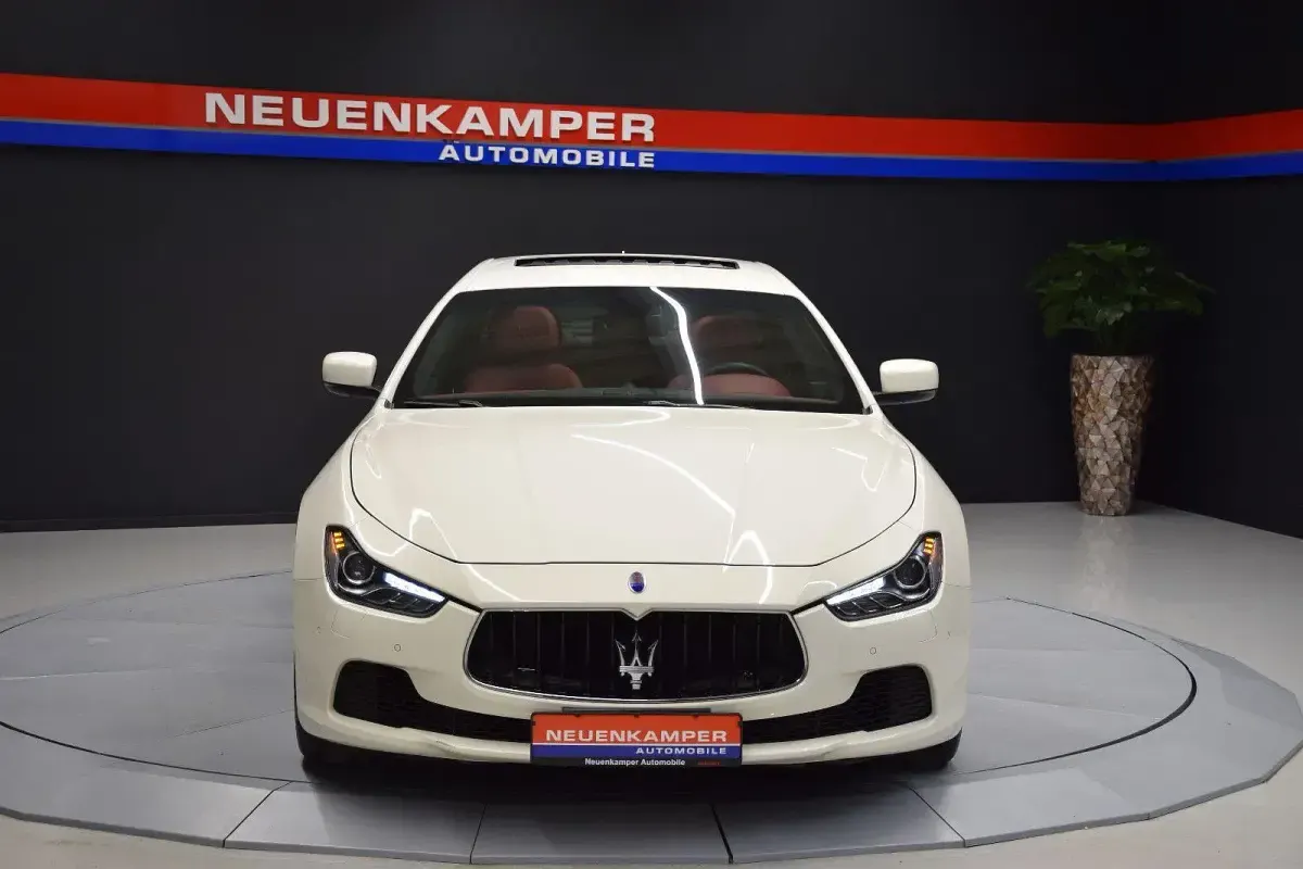 Gebraucht Maserati Ghibli 275 PS (202 kW) 2014 Weiß Limousine