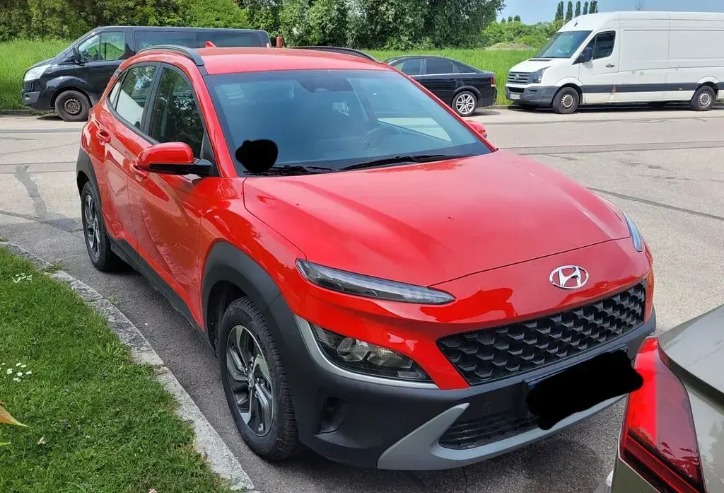 Gebraucht Hyundai Kona Select 105 PS (77 kW) 2022 Orange SUV
