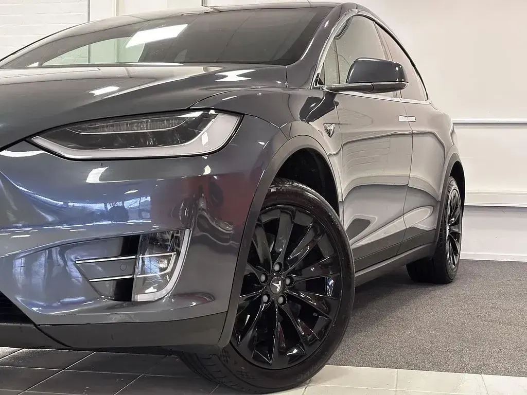 Usado Tesla Model X 244 kW (333 CV) 2018 Gris SUV