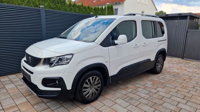 Weiß Gebraucht 2019 Peugeot Rifter Allure Van / Kleinbus | 10.490 € (Guter Preis) - Bild 1/4