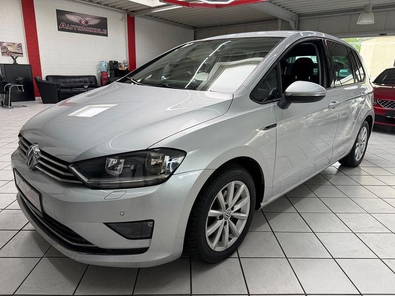 Silber Gebraucht 2015 VW Golf Sportsvan LOUNGE Van / Kleinbus | 8.300 € - Bild 1/4