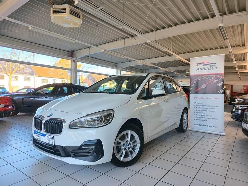 Weiß Gebraucht 2020 BMW 218 Active Tourer Advantage Van / Kleinbus | 15.990 € (Fairer Preis) - Bild 1/4