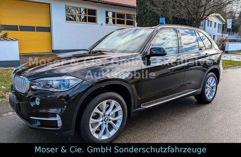Black sapphire metallic Gebraucht 2019 BMW X5 SUV | 121.000 € - Bild 1/4