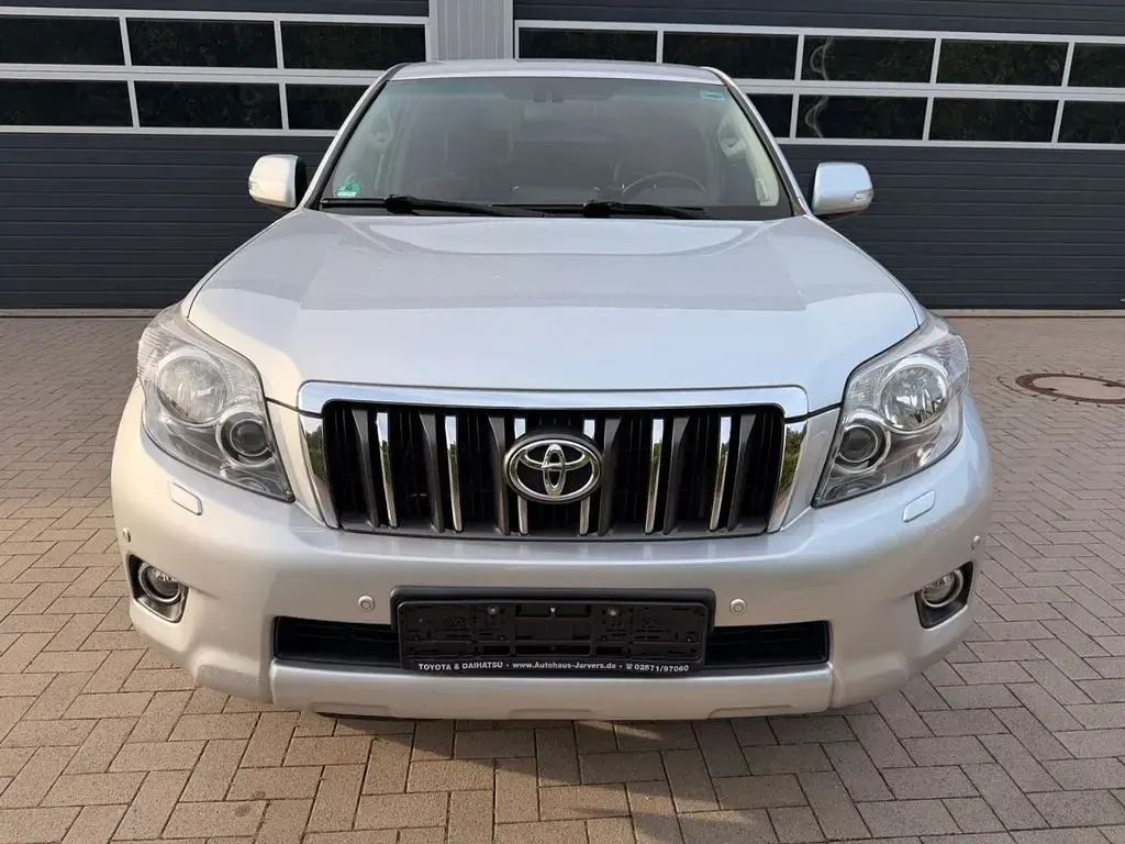 Gebraucht Toyota Land Cruiser Prado Executive 190 PS (139 kW) 2011 Silber SUV