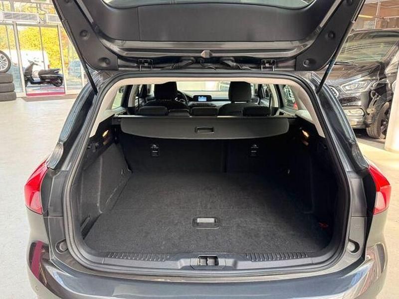 Gebraucht Ford Focus Trend 120 PS (88 kW) 2020 Magnetic Kombi