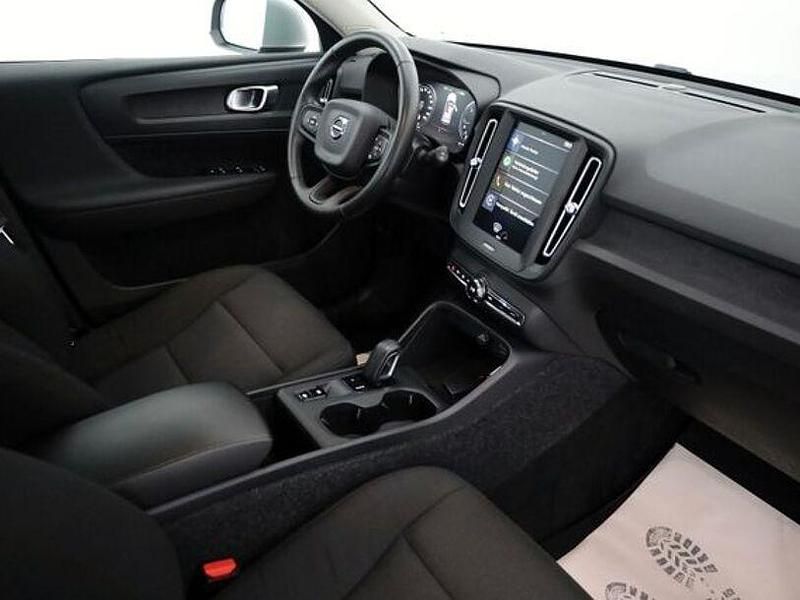 Second-hand Volvo XC40 150 CP (110 kW) 2019 Gri SUV