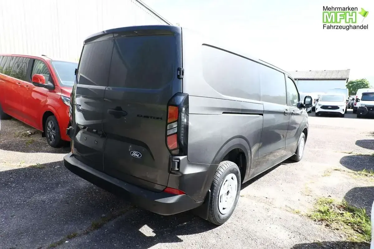 Neu Ford Transit Custom Trend 170 PS (125 kW) 2025 Magnetic metallic Van / Kleinbus