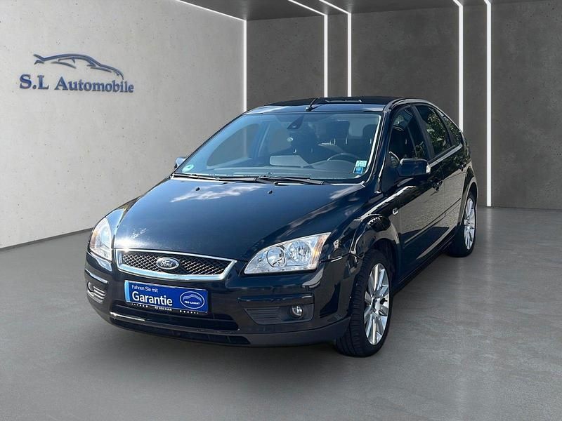 Schwarz Gebraucht 2007 Ford Focus Ghia Kleinwagen | 2.690 € (Fairer Preis) - Bild 1/4