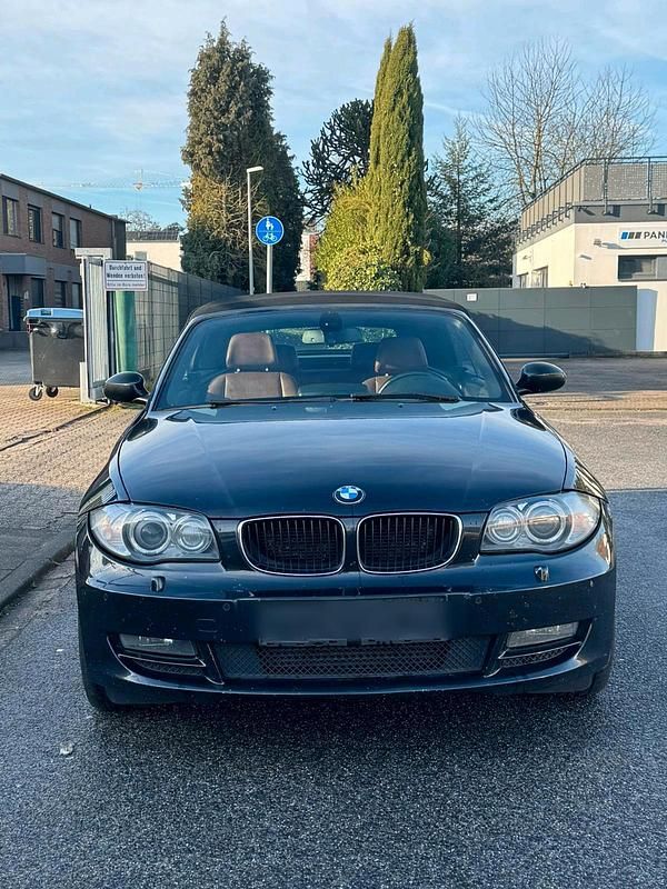 Gebraucht BMW 120 Cabriolet 176 PS (129 kW) 2010 Schwarz Cabrio