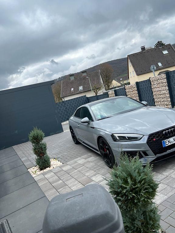 Grau Gebraucht 2018 Audi RS5 Ambiente Coupé | 48.790 € (Fairer Preis) - Bild 1/4