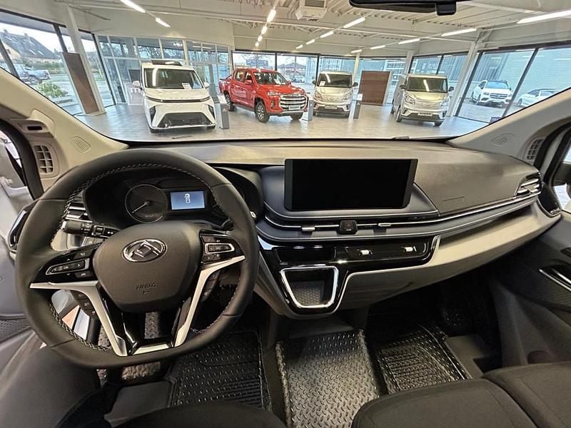 Używany Maxus eDeliver 7 150 kW (204 KM) 2025 Biały Van