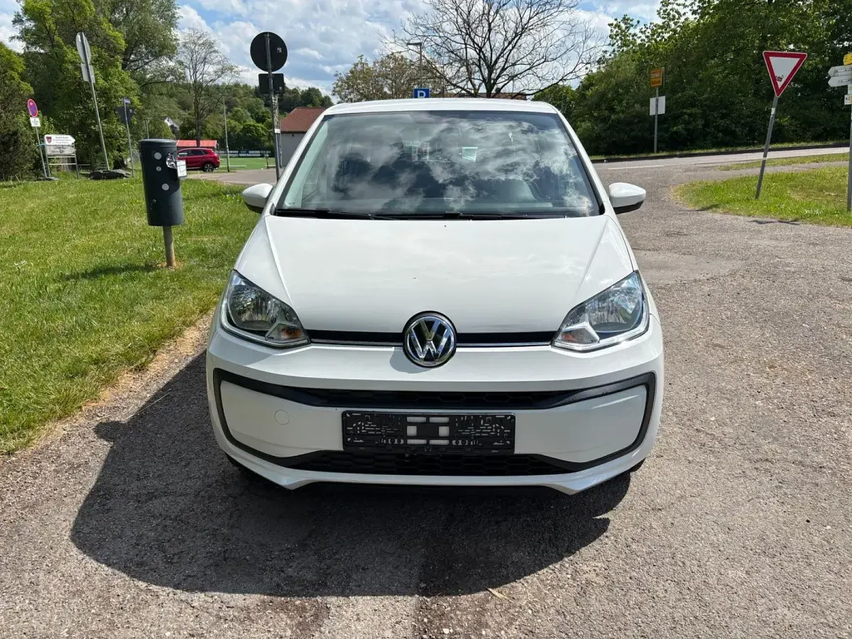 Używany VW up! move up! 60 KM (44 kW) 2017 Biały Hatchback