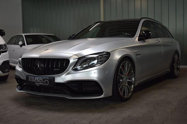 Obsidianschwarz metalliclack Gebraucht 2018 Mercedes C63S AMG AMG Kombi | 54.900 € (Etwas zu teuer) - Bild 1/4