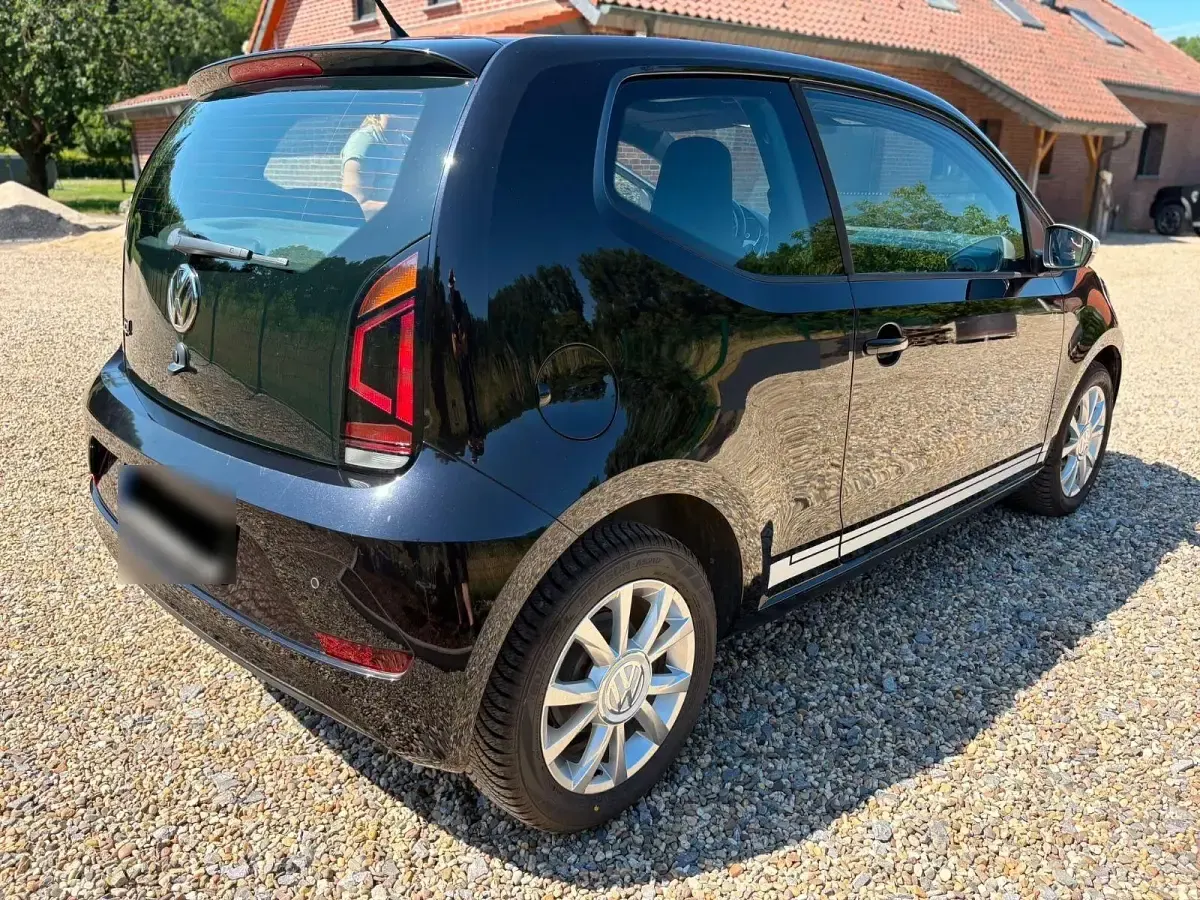 Gebraucht VW up! CLUB 60 PS (44 kW) 2017 Schwarz Kleinwagen