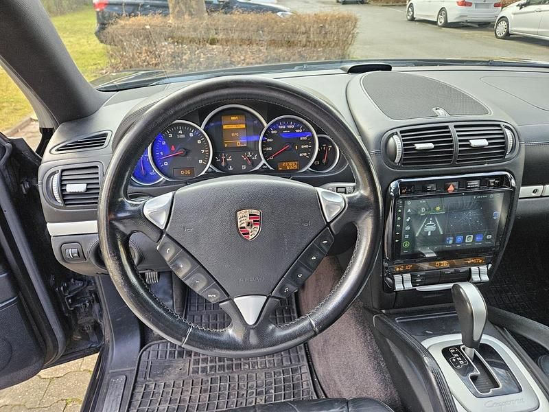 Second-hand Porsche Cayenne 385 CP (283 kW) 2007 Negru SUV