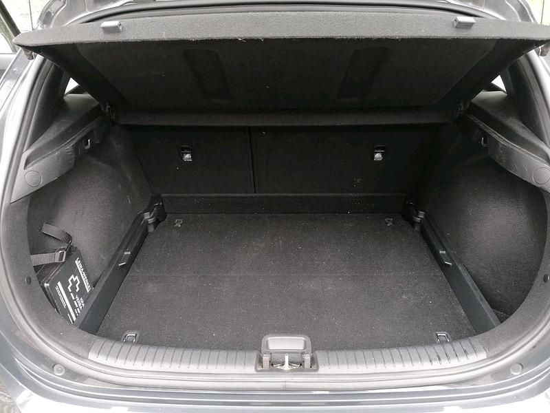 Gebraucht Kia Ceed Edition 7 101 PS (74 kW) 2021 Grau Kleinwagen