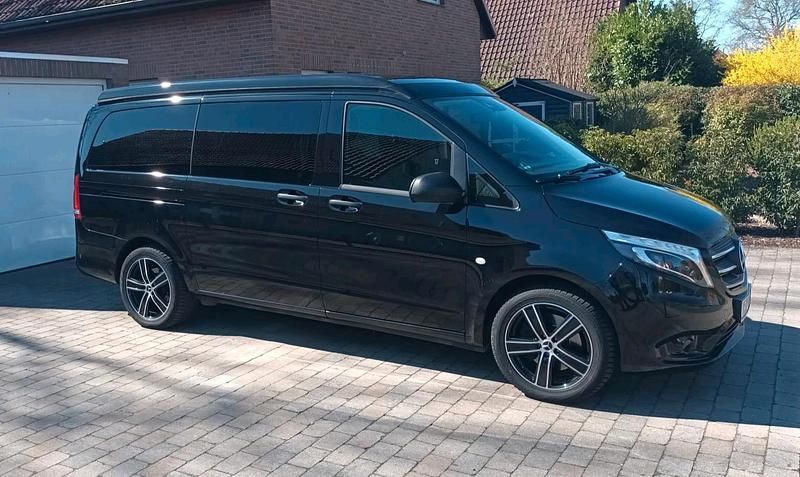 Schwarz Gebraucht 2019 Mercedes Vito Marco Polo Van / Kleinbus | 45.999 € - Bild 1/4
