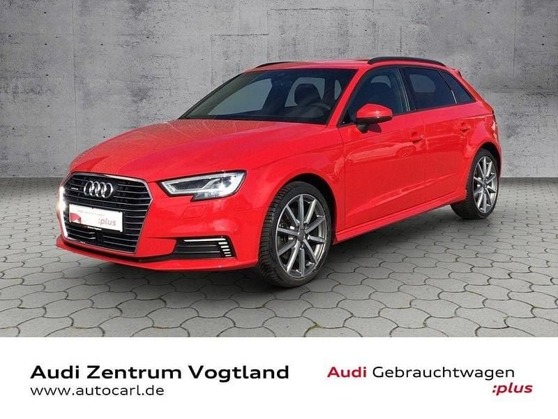 Rot Gebraucht 2020 Audi A3 Sportback e-tron S-Line Kleinwagen | 19.980 € (Superpreis) - Bild 1/4