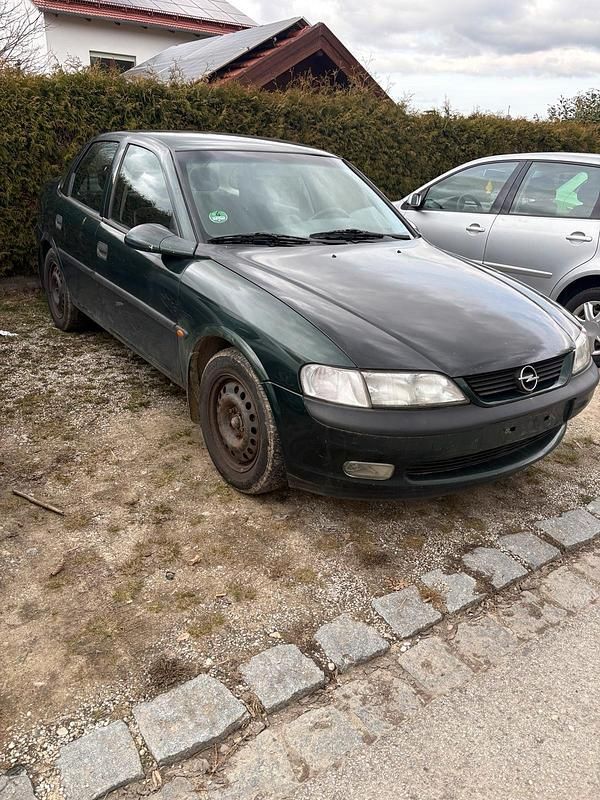 Gebraucht Opel Vectra 116 PS (85 kW) 1999 Grün Kombi
