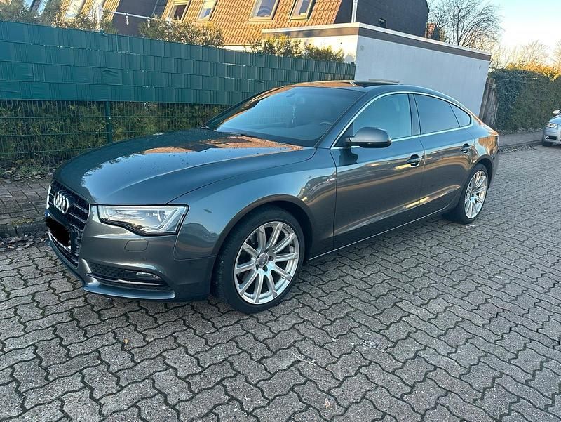 Grau Gebraucht 2013 Audi A5 S-Line Limousine | 11.000 € (Superpreis) - Bild 1/4