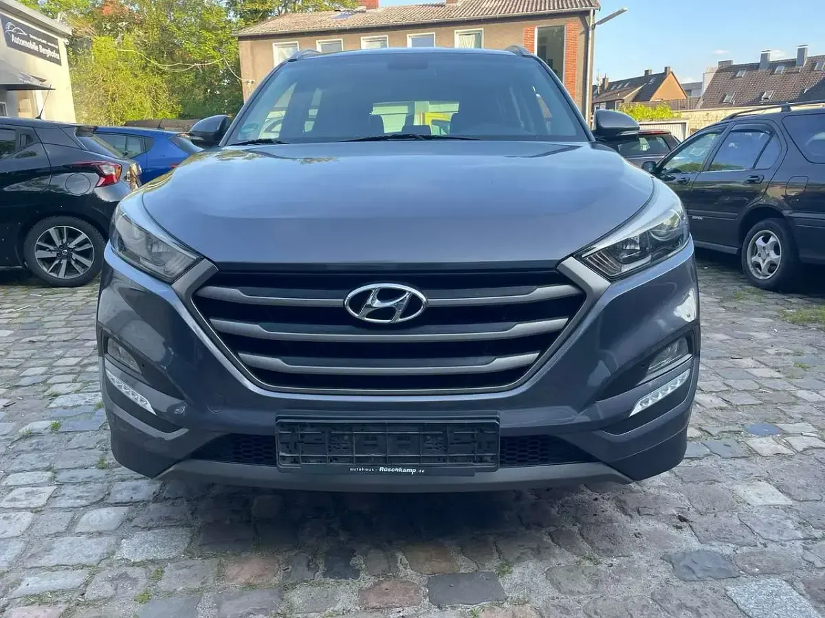 Gebraucht Hyundai Tucson Classic 116 PS (85 kW) 2016 Grau SUV