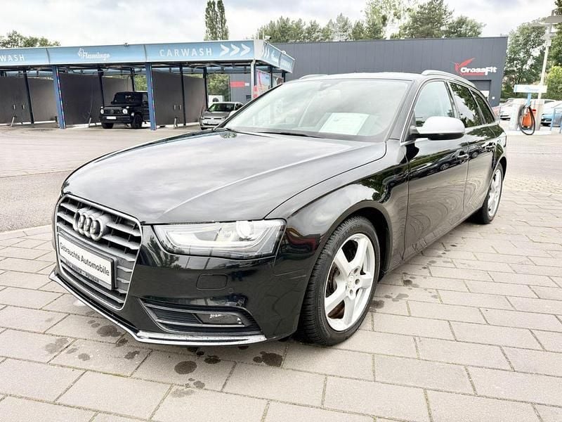 Schwarz Gebraucht 2015 Audi A4 Ambition Kombi | 9.999 € (Superpreis) - Bild 1/4